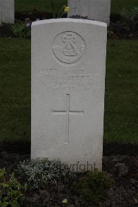 Poperinghe New Military Cemetery - Corbett, William
