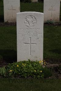 Poperinghe New Military Cemetery - Coutts, R