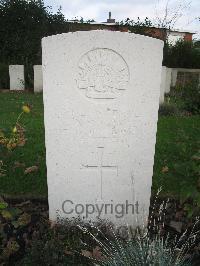 Poperinghe New Military Cemetery - Cox, Norman Victor