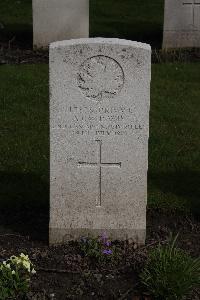 Poperinghe New Military Cemetery - Davis, Arthur Cyril Wright