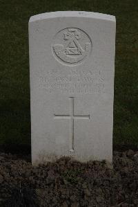 Poperinghe New Military Cemetery - Dawes, Richard