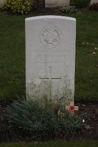 Poperinghe New Military Cemetery - Donoghue, A W