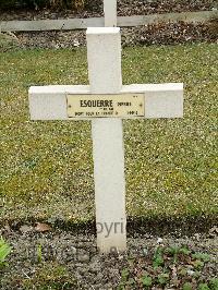 Poperinghe New Military Cemetery - Esquerre, Pierre