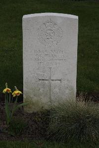 Poperinghe New Military Cemetery - Francis, C G