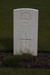 Poperinghe New Military Cemetery - Fray, Percy Ernest