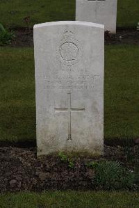 Poperinghe New Military Cemetery - Goddard, John George