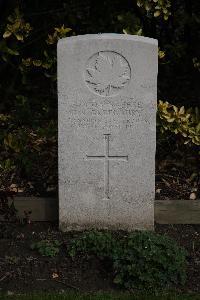 Poperinghe New Military Cemetery - Greenbury, C N