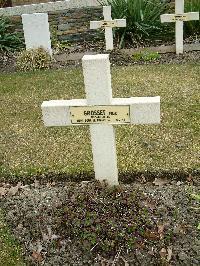 Poperinghe New Military Cemetery - Grosset, Felix