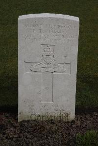 Poperinghe New Military Cemetery - Harris, F T