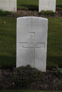 Poperinghe New Military Cemetery - Hicks, Francis Harold
