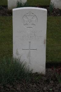 Poperinghe New Military Cemetery - Lowe, G