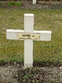 Poperinghe New Military Cemetery - Lapeyre, Jean