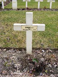 Poperinghe New Military Cemetery - Lenoan, Louis