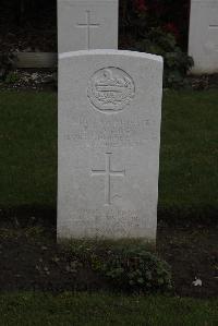 Poperinghe New Military Cemetery - Maggs, Ernest Leonard