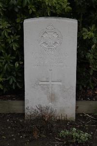 Poperinghe New Military Cemetery - Marsden, Oscar William