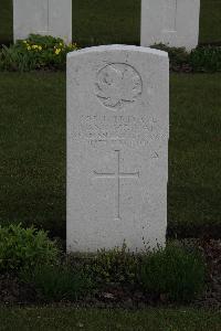 Poperinghe New Military Cemetery - McMann, Frank