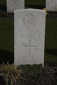 Poperinghe New Military Cemetery - Miller, J B