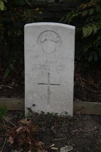 Poperinghe New Military Cemetery - Murden, D