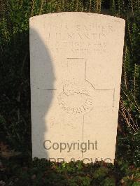 Poperinghe New Military Cemetery - Martin, James Horace