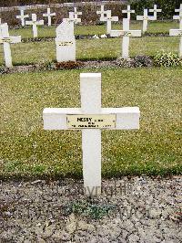 Poperinghe New Military Cemetery - Mesny, Gilbert