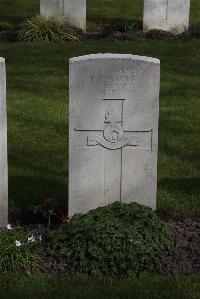 Poperinghe New Military Cemetery - Pumford, F