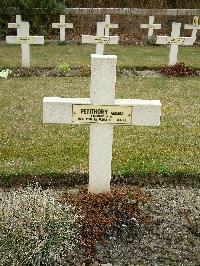 Poperinghe New Military Cemetery - Petit, Moise