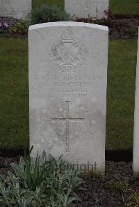 Poperinghe New Military Cemetery - Runciman, H