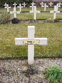 Poperinghe New Military Cemetery - Roger, Paul