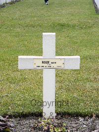 Poperinghe New Military Cemetery - Roux, Marie