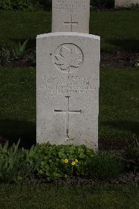 Poperinghe New Military Cemetery - Sexsmith, W