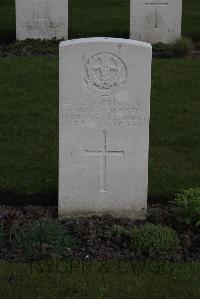 Poperinghe New Military Cemetery - Simmonds, William Henry