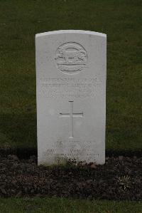 Poperinghe New Military Cemetery - Smith, Herbert Stoney