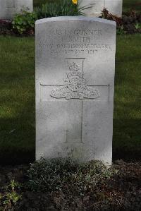 Poperinghe New Military Cemetery - Smith, Thomas