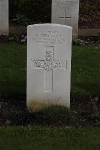 Poperinghe New Military Cemetery - Stevenson, Richard