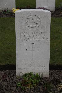 Poperinghe New Military Cemetery - Stranger, Henry Berry