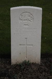 Poperinghe New Military Cemetery - Summers, Herbert Richard