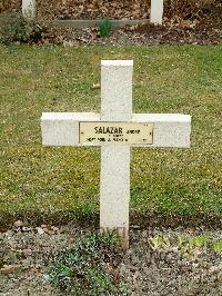 Poperinghe New Military Cemetery - Salazar, Andre