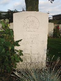 Poperinghe New Military Cemetery - Smith, William Alfred