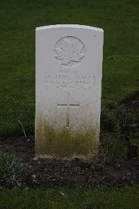 Poperinghe New Military Cemetery - Temple, Anthony