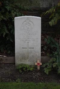 Poperinghe New Military Cemetery - Tills, J