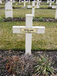 Poperinghe New Military Cemetery - Valentin, Henri