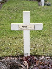 Poperinghe New Military Cemetery - Verger, Auguste