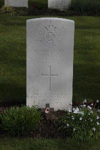 Poperinghe New Military Cemetery - Wilcock, J