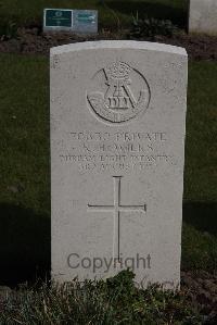 Poperinghe New Military Cemetery - Wilks, Richard Henry