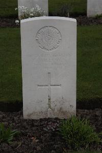 Poperinghe New Military Cemetery - Williams, E