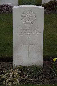 Poperinghe New Military Cemetery - Williams, T