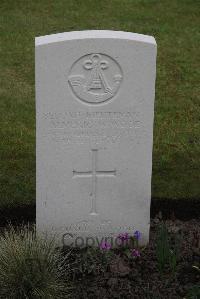 Poperinghe New Military Cemetery - Wood, Almeric Watkins