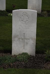 Poperinghe New Military Cemetery - Wood, S