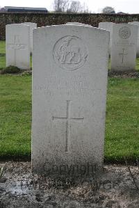 Prowse Point Military Cemetery - Bolton, W J