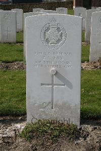 Prowse Point Military Cemetery - Fox, E G
